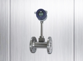 在选择蒸汽流量计时，哪些因素是比较重要的？