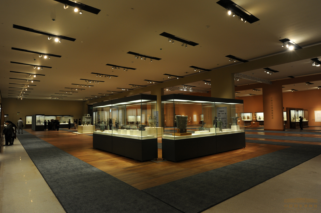 中国古代青铜器艺术展展柜设计样式-克里克展柜设计制作 中国古代青铜器艺术展展柜设计样式-克里克展柜设计制作